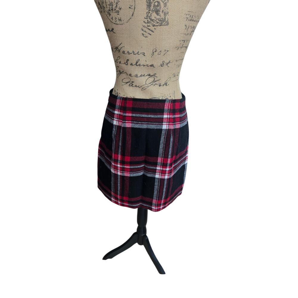 Talbots petite knee length plaid skirt, size 2 - Picture 2 of 7